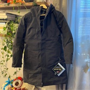 Arc’teryx PATERA PARKA WOMEN'S GORE-TEX SX Black 750 Goose Down Coreloft 100